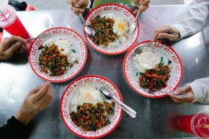 Ramadan dan Kenaikan Konsumsi Pangan: Antara Tradisi dan Tantangan Ekonomi